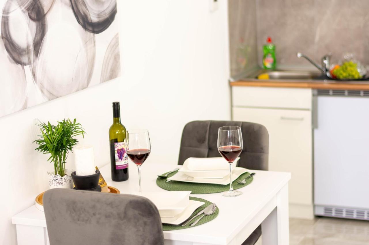 Apartmani Sun & Moon Bjelovar Exterior foto